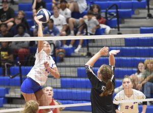 Morgantown volleyball opens highly anticipated 2022-23 season, overpowers Preston in straight sets